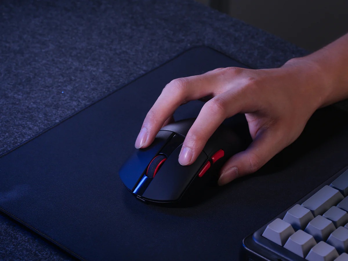 Dareu A950 Wing Dual-Mode Ultralight Wireless Gaming Mouse